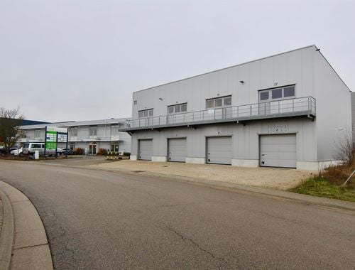                                         Bureaux à louer à Tienen, € 360
