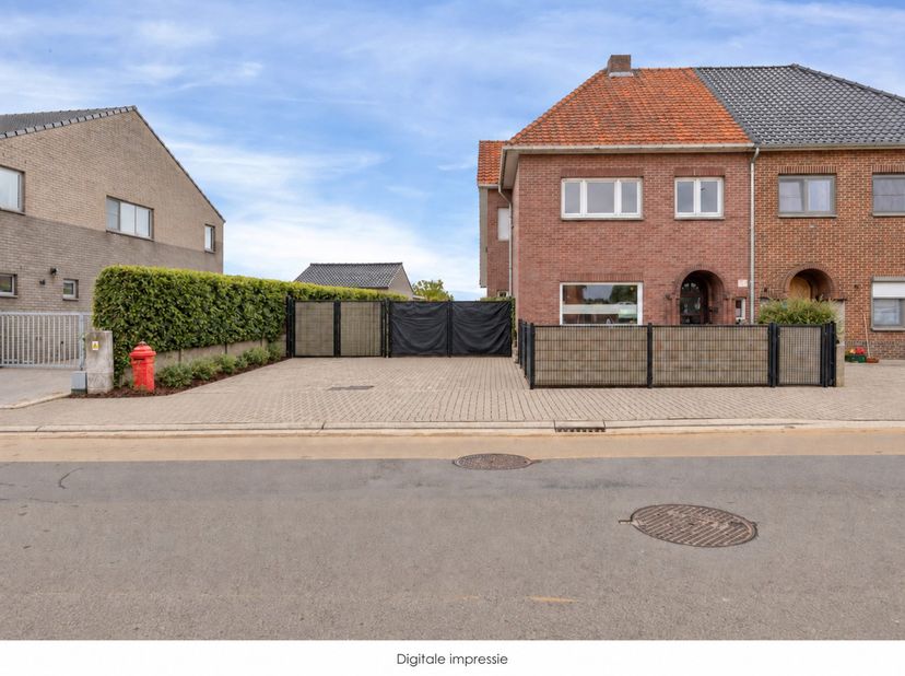 Huis te koop in Henri Dunantstraat 34,
                    3620 Lanaken