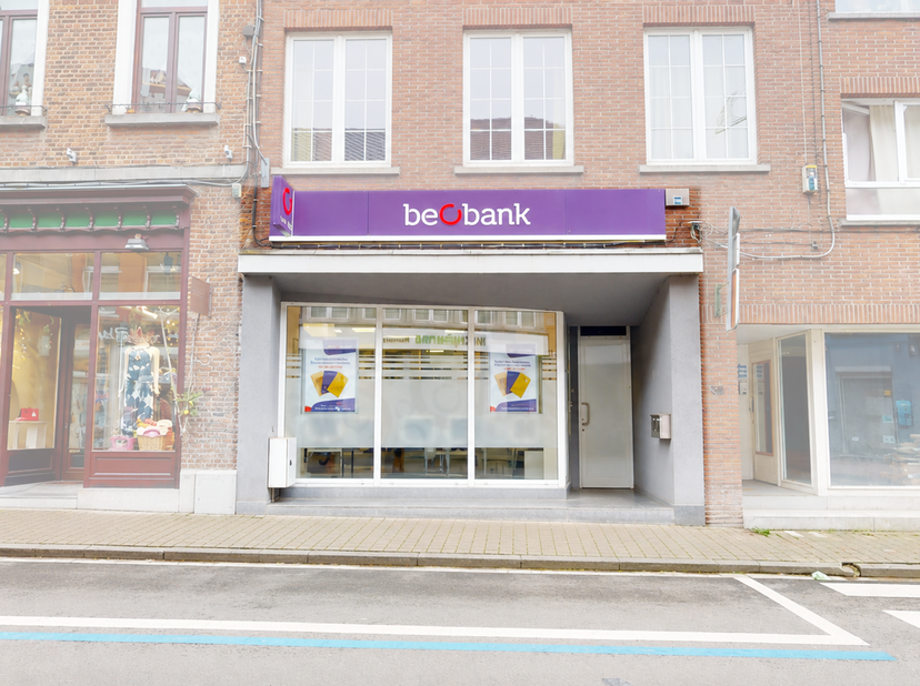Bedrijfsvastgoed te koop in ,
                    7850 Edingen