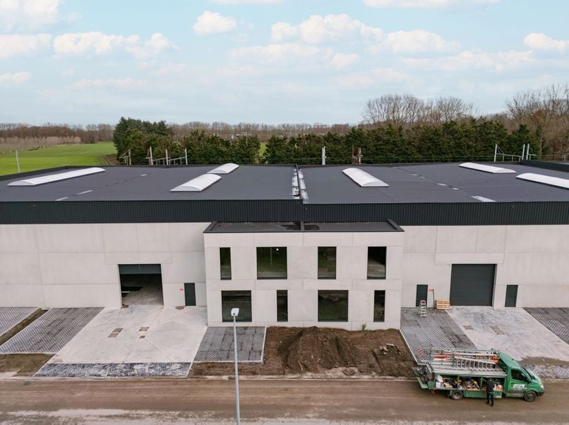 Ontdek het gloednieuwe KMO-project Gruuthuse in Oostkamp.<br />
Dit modern bedrijvenproject bevindt zich op een strategische locatie in het hart van W