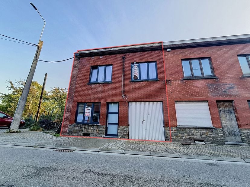 Maison à vendre à Rue de Gohyssart 120,
                    6020 Dampremy