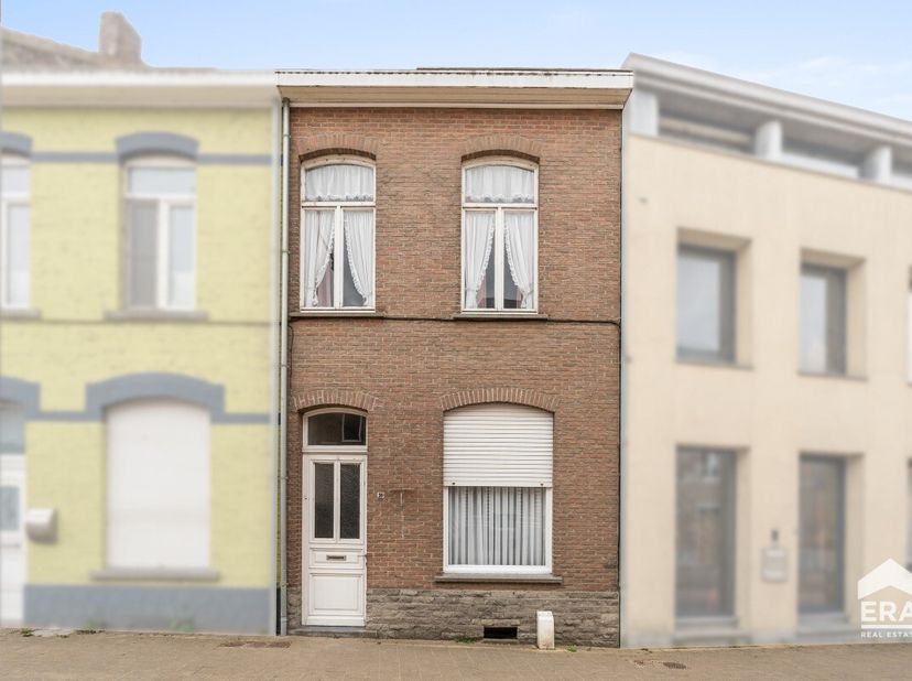 Huis te koop in Stationsstraat 39,
                    3320 Hoegaarden