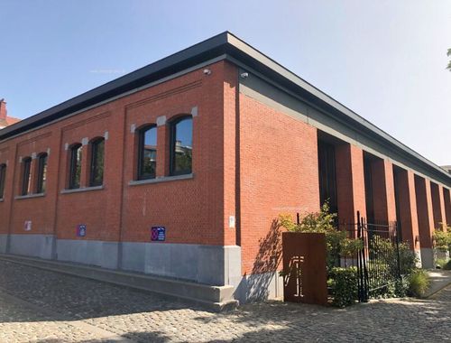                                         Bâtiment d’entreprise à louer à Etterbeek, € 6.420

