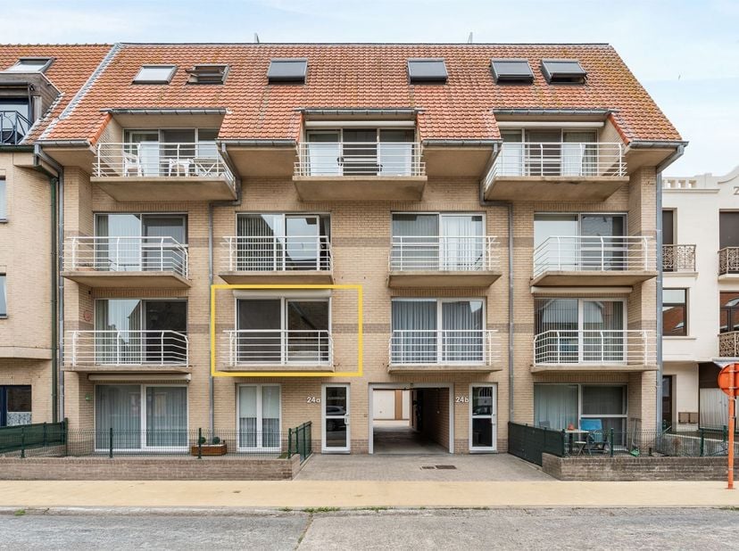 Zonnig 2-slaapkamerappartement met lift en garageoptie<br />
Op een toplocatie te Bredene, op wandelafstand van het strand, de winkels, het centrum e