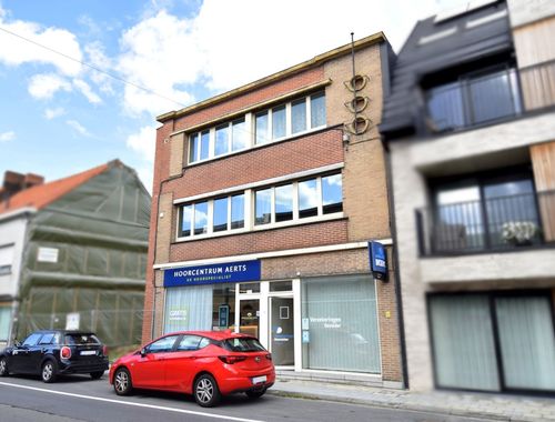                                         Immeuble d'appartements à vendre à Gullegem, € 349.000
