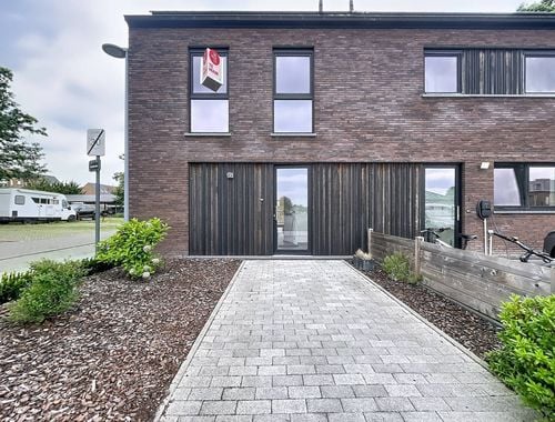                                         Woning te huur in Eeklo, € 1.095
