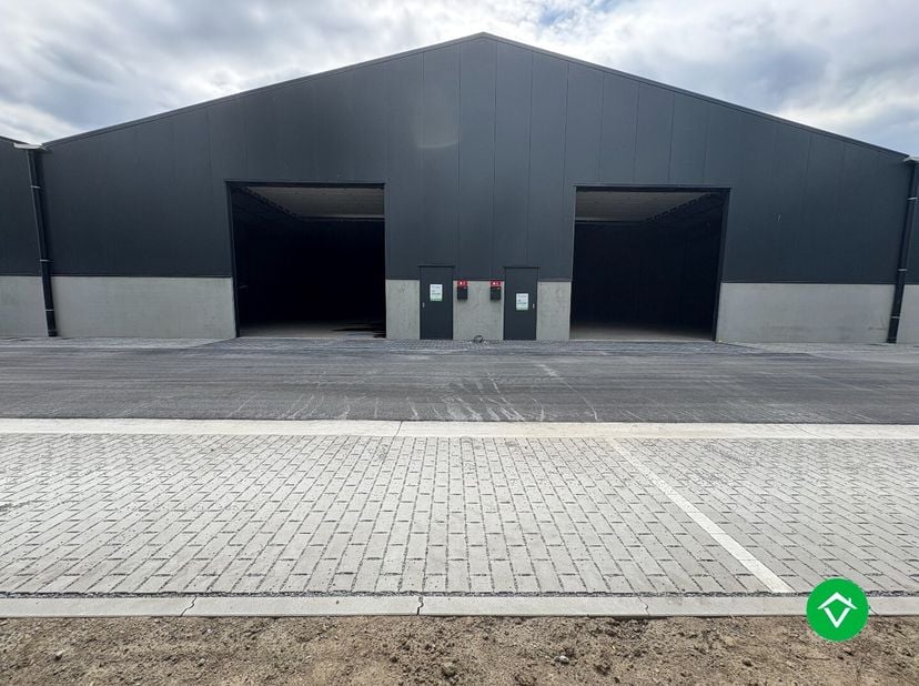 Op zoek naar een slimme investering of een nieuwe locatie voor je onderneming?<br />
Ontdek deze gloednieuwe KMO-units in Werken (Kortemark), strategi