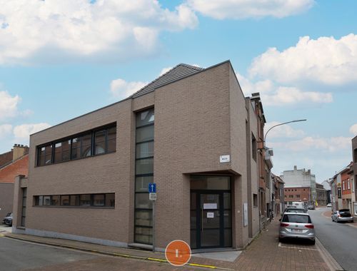                             Immeuble de bureaux à vendre à Menen
