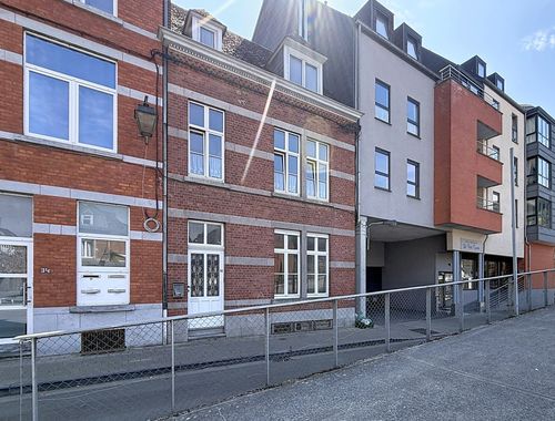                                         Woning te koop in Dinant, € 138.000
