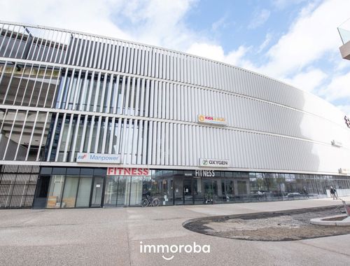                                         Kantoor te huur in Waregem, € 1.600

