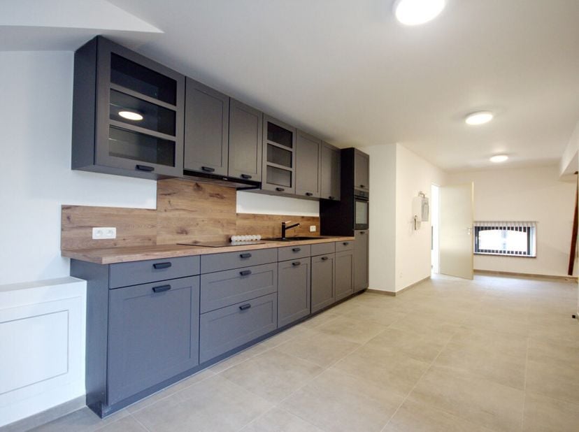 Appartement te huur in ,
                    5620 Florennes