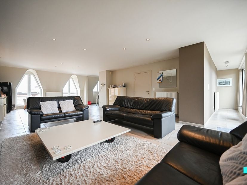 Appartement te koop in Stationsstraat 23 bus 5,
                    8870 Izegem