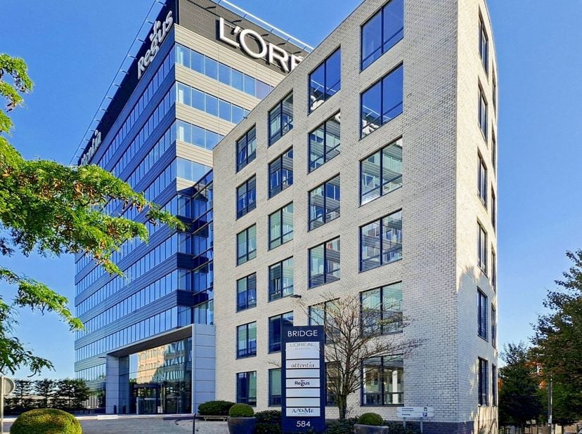 Volledig uitgerust privékantoor voor u en uw team in Regus West Basilix<br />
<br />
Dit aanbod omvat een eigen kantoorruimte met service voor 4 werkn