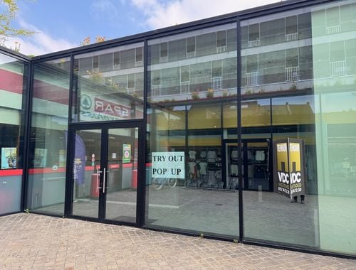                             Handelspand te huur in Bilzen

