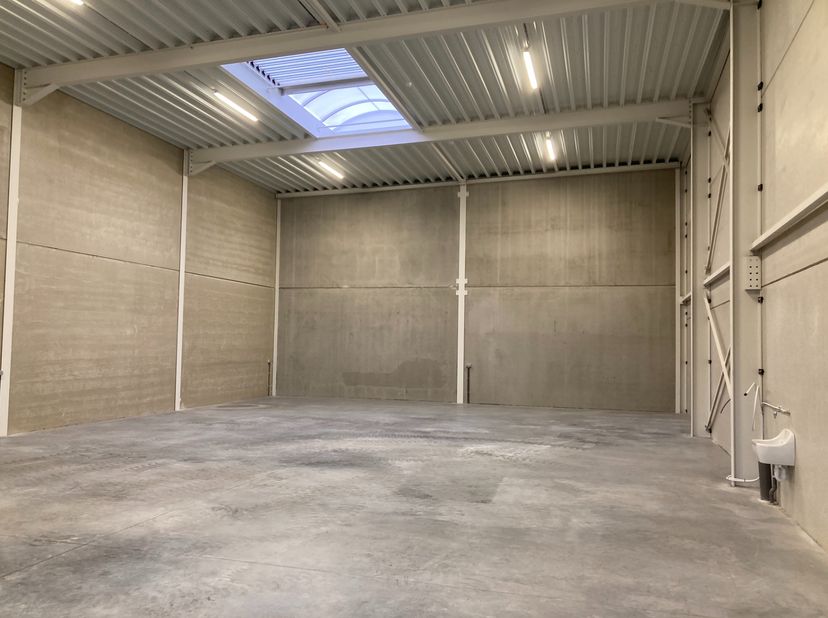 Bien professionnel à louer
                    à 3500 Hasselt
