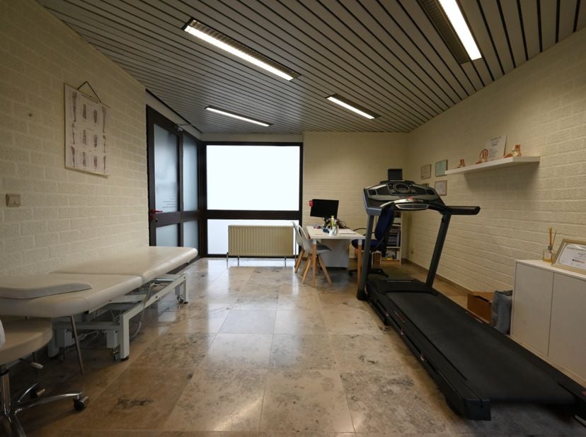 Bien professionnel à louer
                    à 8800 Roeselare