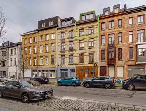                                         Duplex à louer à Antwerpen, € 1.050
