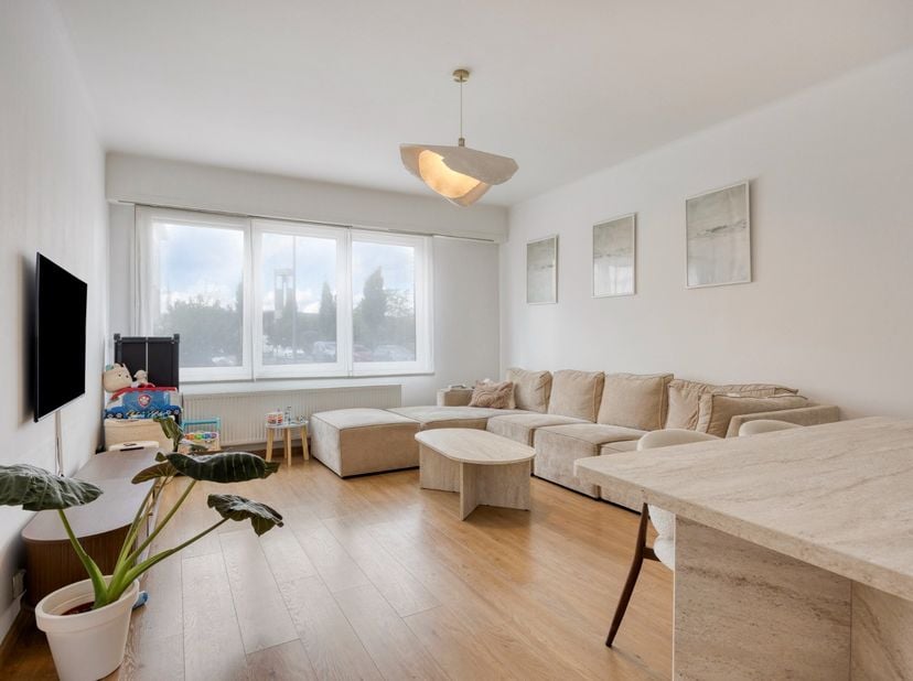 Appartement te koop in Laarsebaan 40 bus 2,
                    2170 Merksem