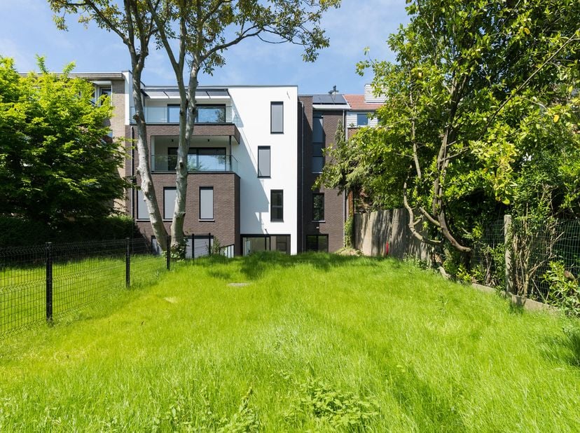 Appartement te koop
                    in 1410 Waterloo