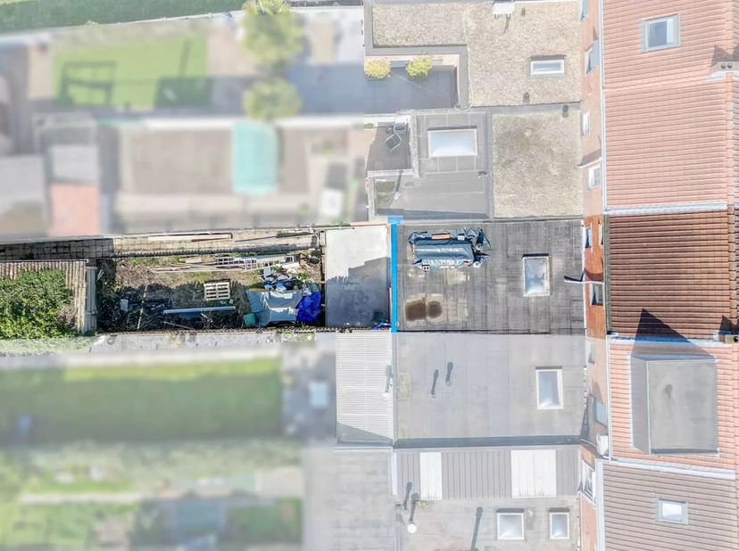 Deze energiezuinige woning met drie slaapkamers en zuidgerichte tuin ligt op een toplocatie, vlakbij het centrum van Hasselt.<br />
De recent volledig