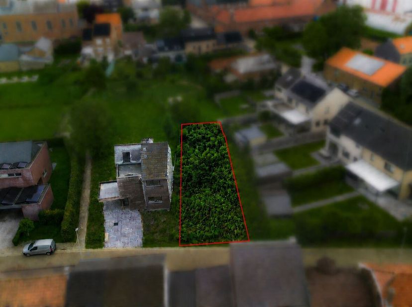 Terrain à bâtir situé au calme pour un projet de construction de maisons jumelées à Gingelom<br />
Ce terrain à bâtir pour une construction jumelée es