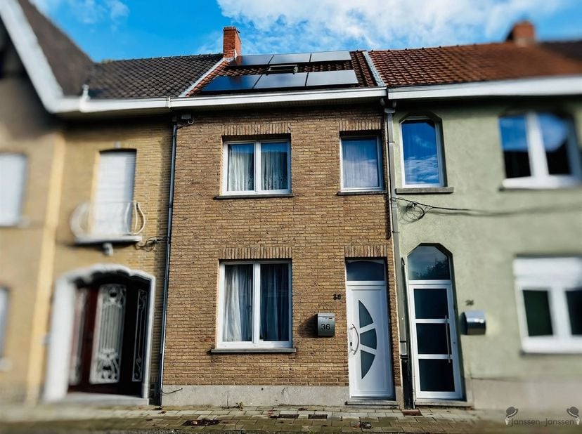Huis te koop in Nieuwelaan  36,
                    9220 Hamme