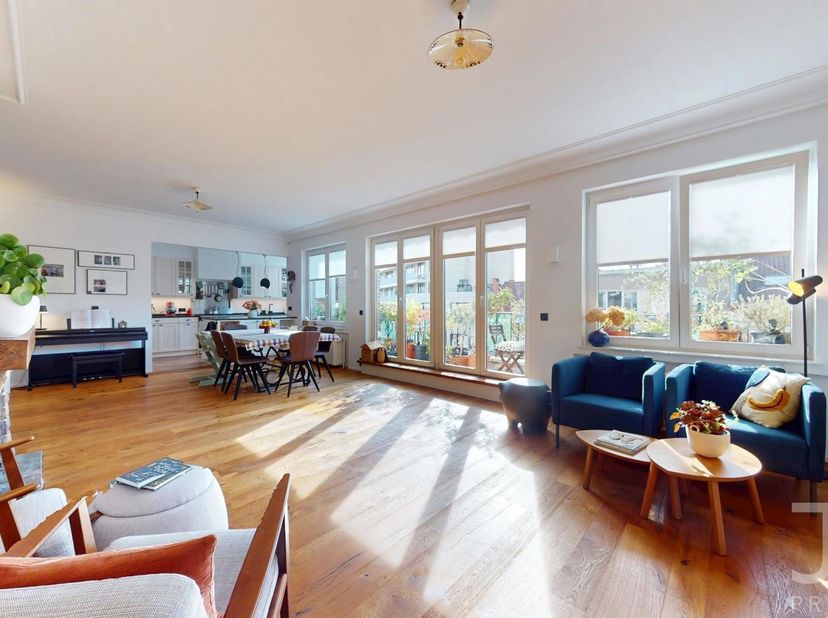 Appartement te koop in Avenue des Grenadiers 66,
                    1050 Elsene