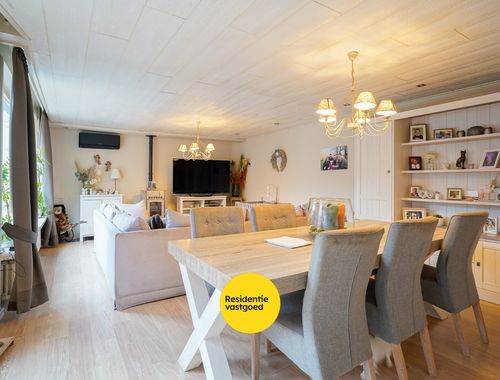                                         Maison à vendre à Aartrijke, € 325.000
