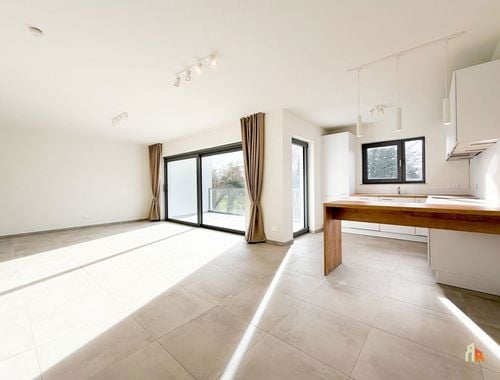                                         Appartement te huur in Liers, € 1.100
