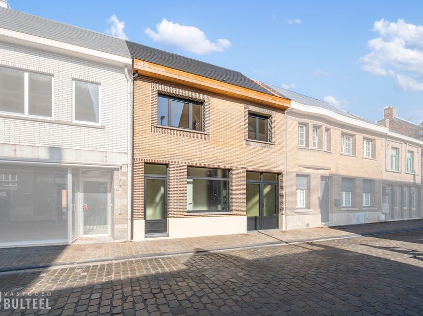 Huis te koop in Sinaaidorp 16,
                    9112 Sinaai