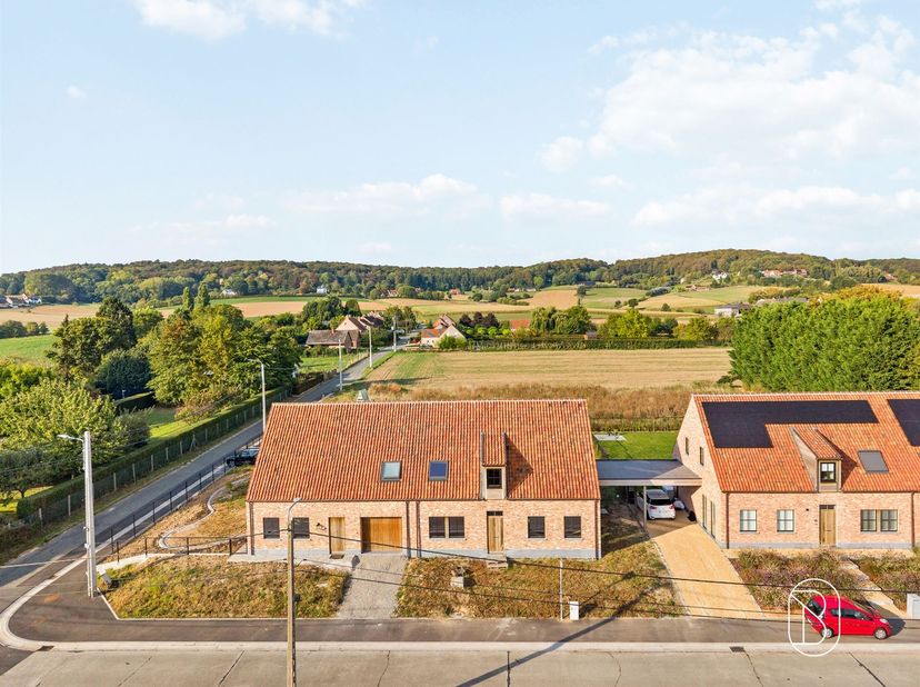 Maison à vendre à Rue d'orroir 1 boîte LOT 4,
                    7750 Amougies