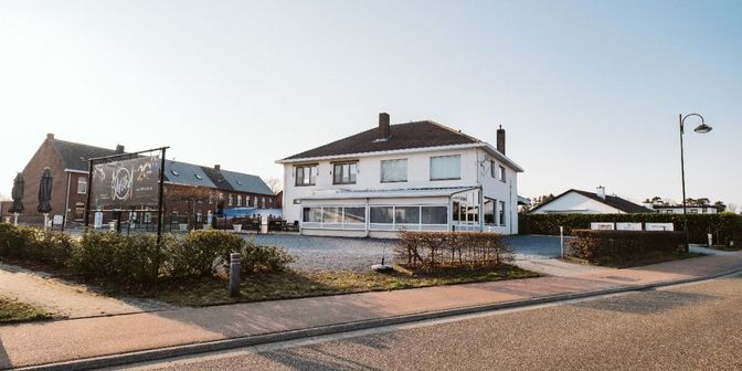 Bedrijfsvastgoed te koop in Sint Odilialaan 1, 3930 Achel