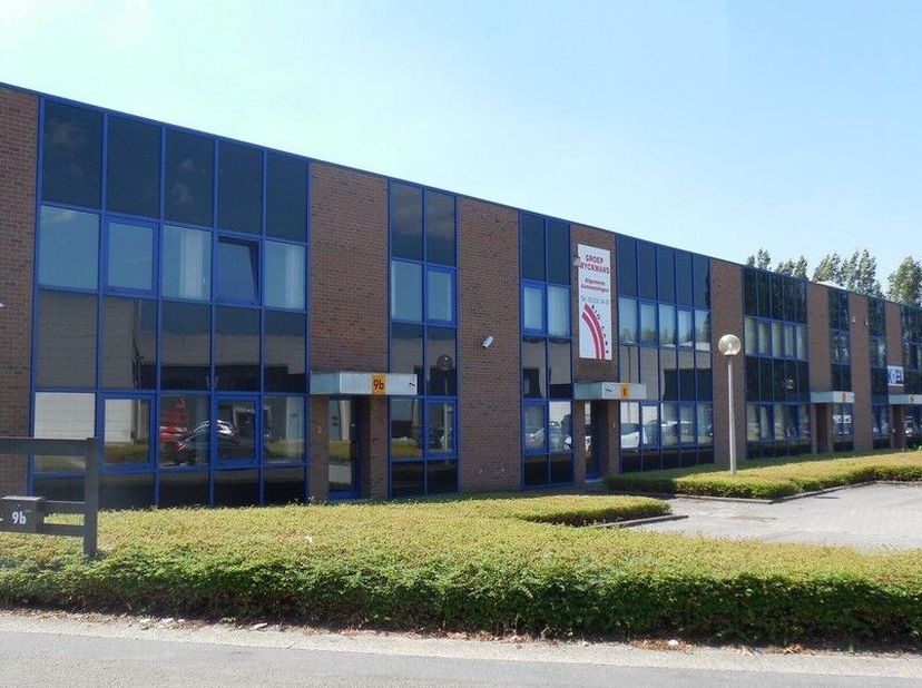 Bedrijfsvastgoed te huur
                    in 2550 Kontich
