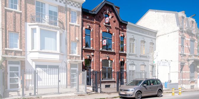 Bien professionnel à louer à Avenue Paul Pastur 110, 6032 Mont-sur-Marchienne