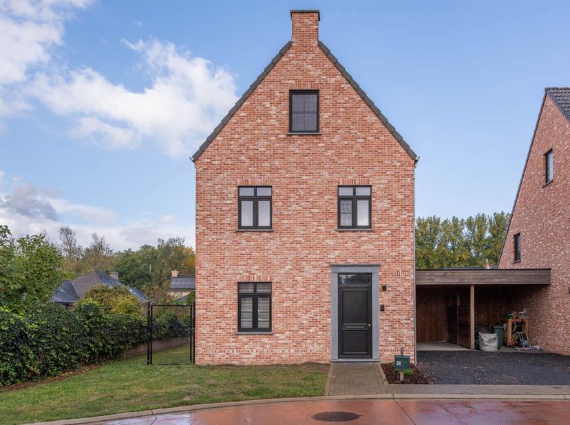 Huis te koop in Petrus Mijsstraat 34,
                    9290 Berlare