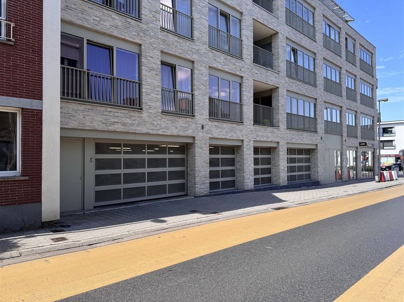 Op een toplocatie in het centrum van Wetteren bevindt zich Residentie Clara, een prachtig gebouw op slechts 100 meter van het station en in de directe