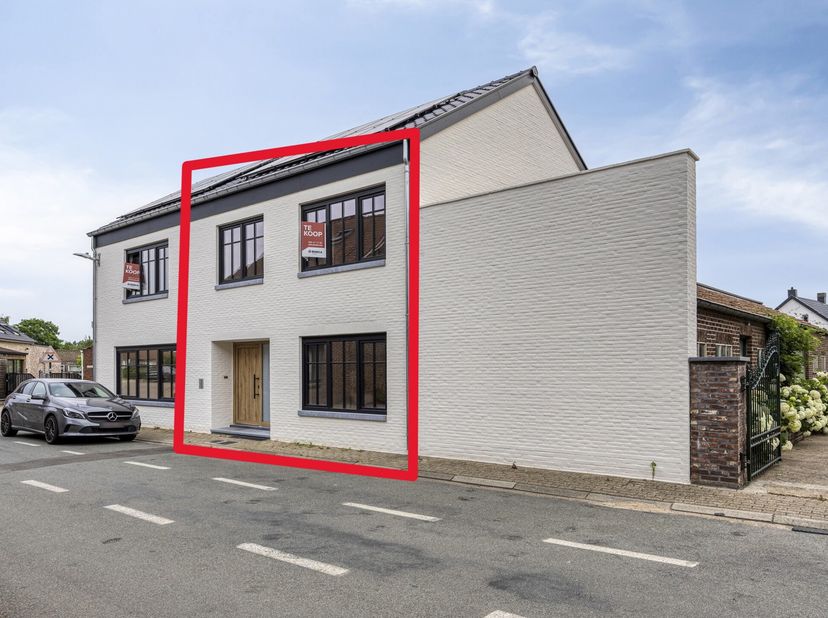 Instapklare energiezuinige nieuwbouwwoning met tuin en carport in het hart van Kessenich<br />
Bent u op zoek naar een stijlvolle, energiezuinige woni
