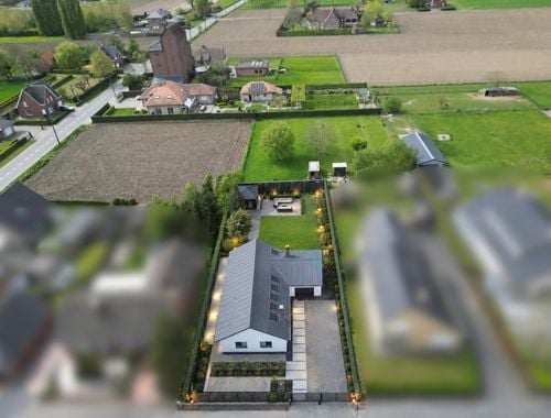                                         Maison à vendre à Roeselare, € 275.000
