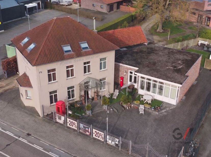 Op zoek naar een pand met karakter, uitstraling en eindeloze mogelijkheden? Dan is deze exclusieve eigendom absoluut het ontdekken waard. Maar liefst