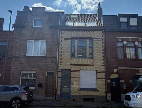                                         Woning te huur in Gent, € 1.225
