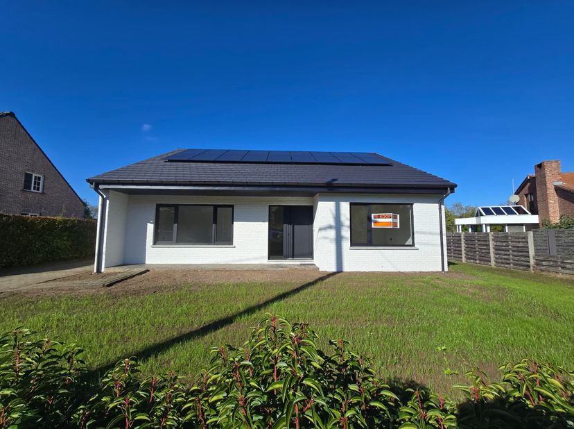 Huis te koop in Kerkhovenweg 182,
                    3970 Leopoldsburg