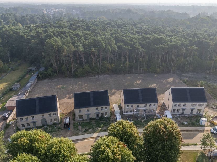 Klassieke nieuwbouw, goed gelegen tussen Mol en Achterbos.<br />
Ontdek dit nieuwbouwproject met acht mooie woningen. Gelegen in de Sint Theresiastra