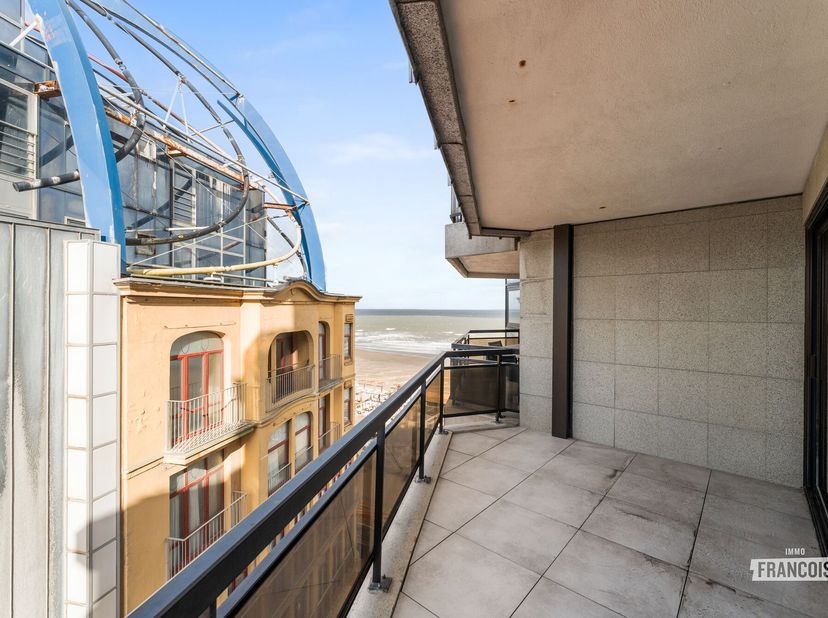 Appartement te koop in Zeedijk 129 bus 709,
                    8370 Blankenberge