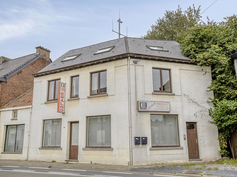Huis te koop in Steenweg 519,
                    9470 Denderleeuw