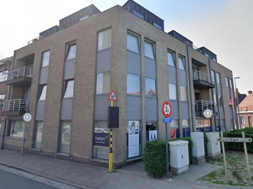 Bien professionnel à vendre
                    à 8700 Tielt