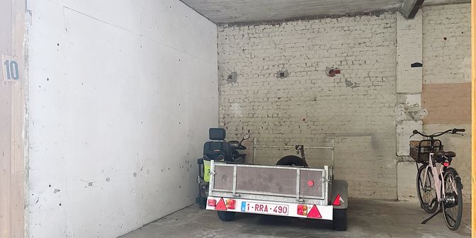 Garage te huur in Koning Albert I-Laan 45 bus P10, 8800 Roeselare
