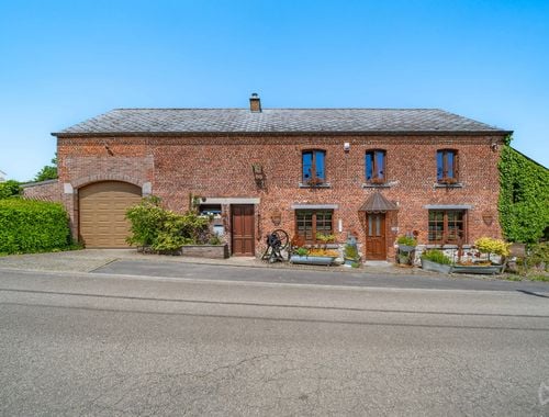                                         Hoeve te koop in Fourbechies, € 410.000
