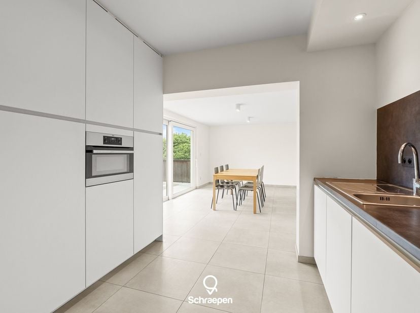 We vinden deze instapklare woning met EPC-label B, 5 slaapkamers en flexibele indeling nabij Zonhoven-centrum. Voor meer informatie ga naar:&amp;nbsp;http