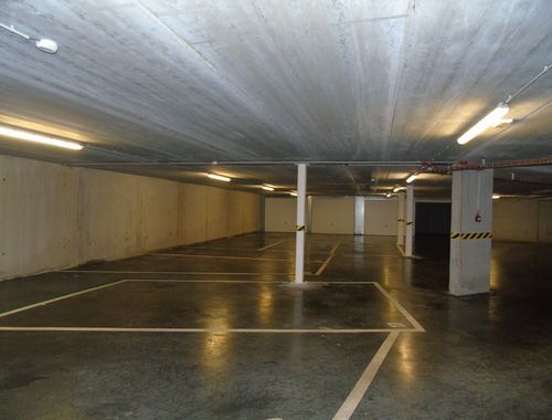                                         Place de stationnement à louer à Oostakker, € 70
