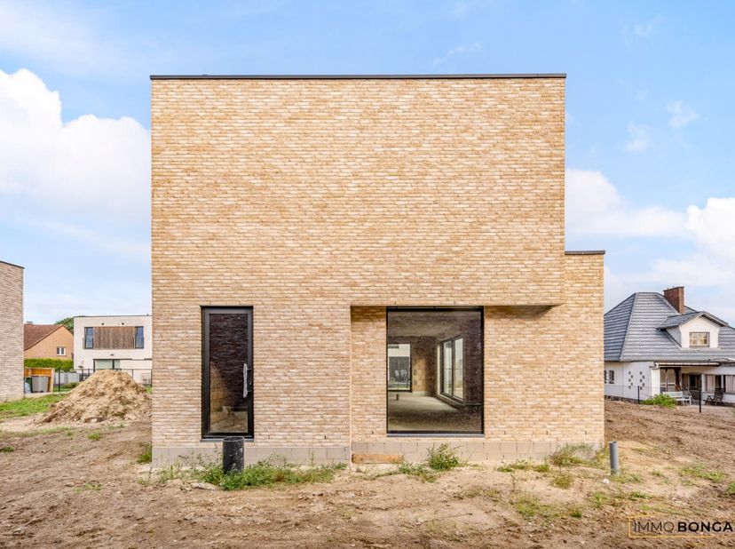 Huis te koop in Keuveldstraat 14,
                    3670 Meeuwen